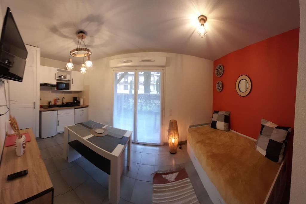 Appartement Du Chamois Roux, Dans Residence De Tourisme 3 Etoiles Lourdes Exterior photo